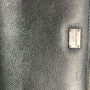 Dolce and Gabbana used Luxe Zippy wallet low start final sale